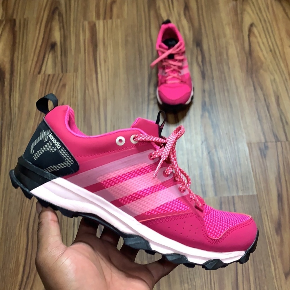 Adidas Kanadia TR 7 Hiking Women Sneakers (8.5)